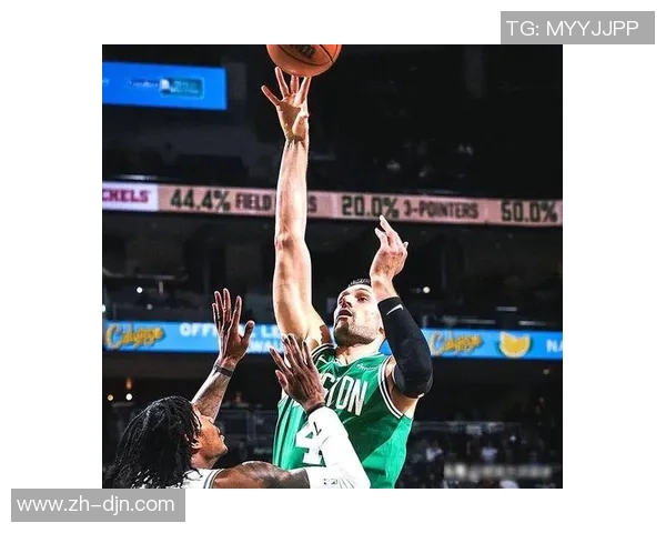 字母哥遭主场球迷嘘声小莫分析欧文离开绿军的原因